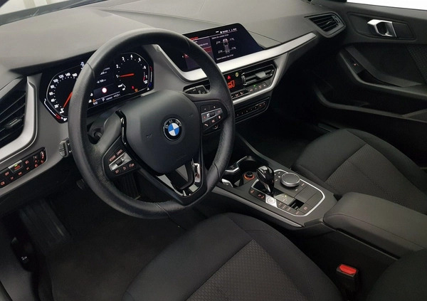 BMW Seria 1 cena 99900 przebieg: 54050, rok produkcji 2020 z Świętochłowice małe 379